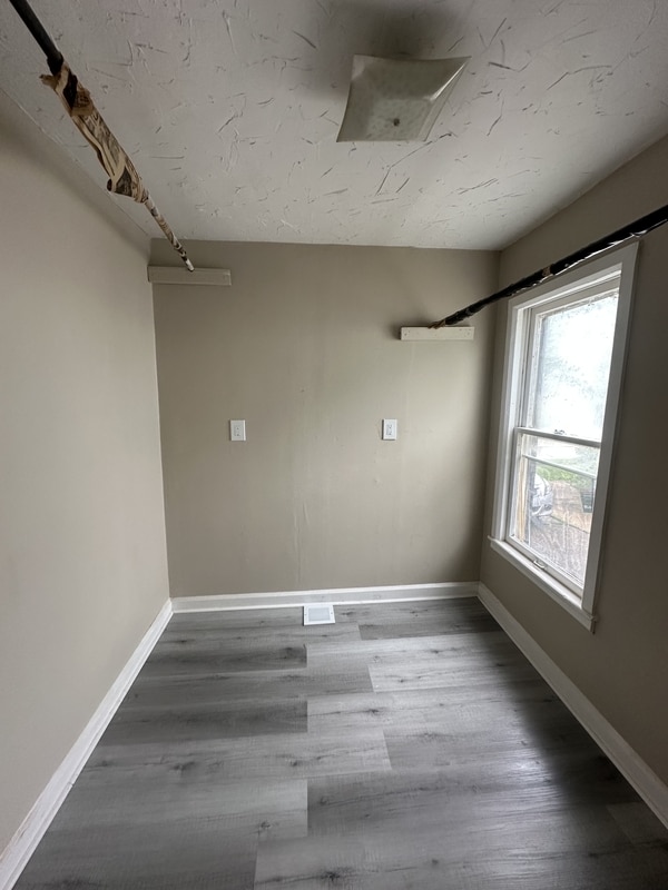 Building Photo - 12935 Mc Gowan Ave