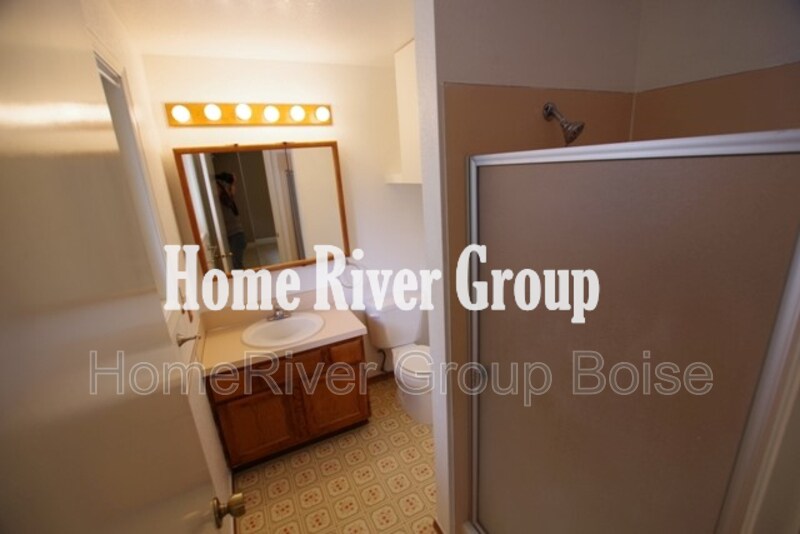 Building Photo - 5358 S Laramie Pl