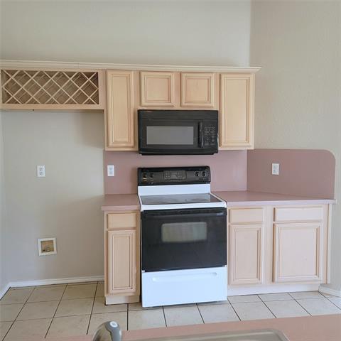 Building Photo - 312 Glen Meadow Dr