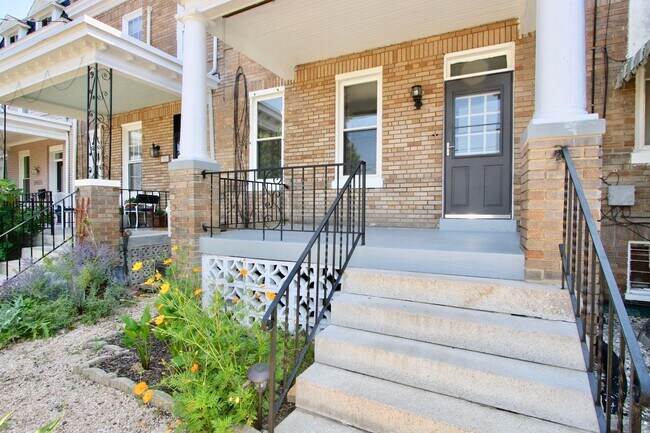 Building Photo - Spacious 5BR/3.5 Petworth Rowhome with Sun-Filled Living & Outdoor Spaces