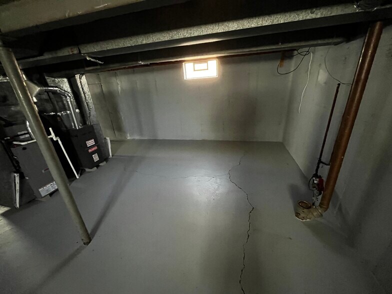 Building Photo - 51 N Seine Dr