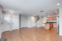 Building Photo - 6515 Dundee Dr