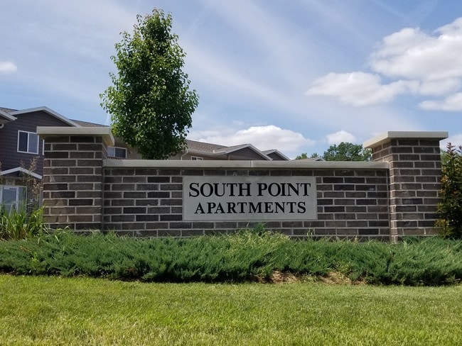 Primary Photo - South Point Apartments