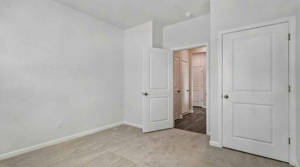 Building Photo - 203 Pisgah St