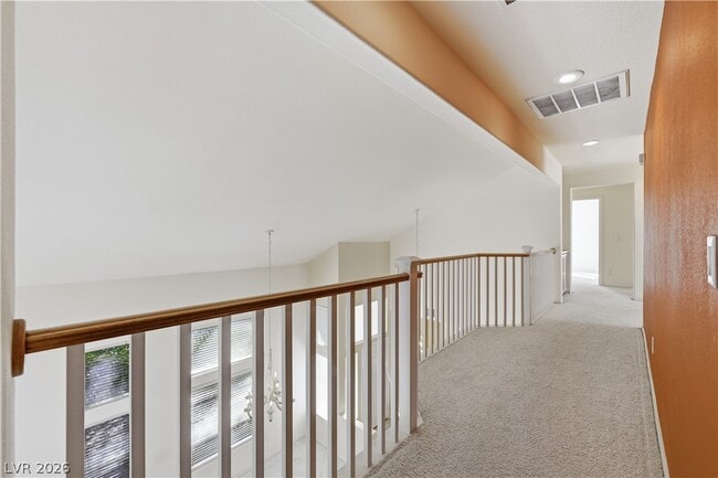 Building Photo - 9236 Eagle Ridge Dr