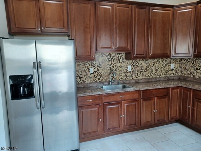 Building Photo - 182 Littleton Ave