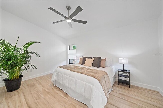 Building Photo - 1684 Pintail Way