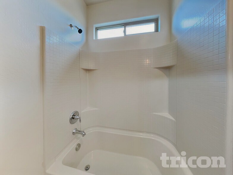 Building Photo - 4674 S 238th Ln