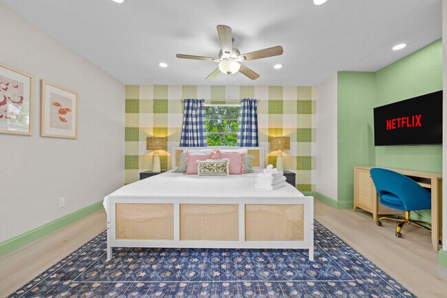 Building Photo - 7957 CottonWoode Dr