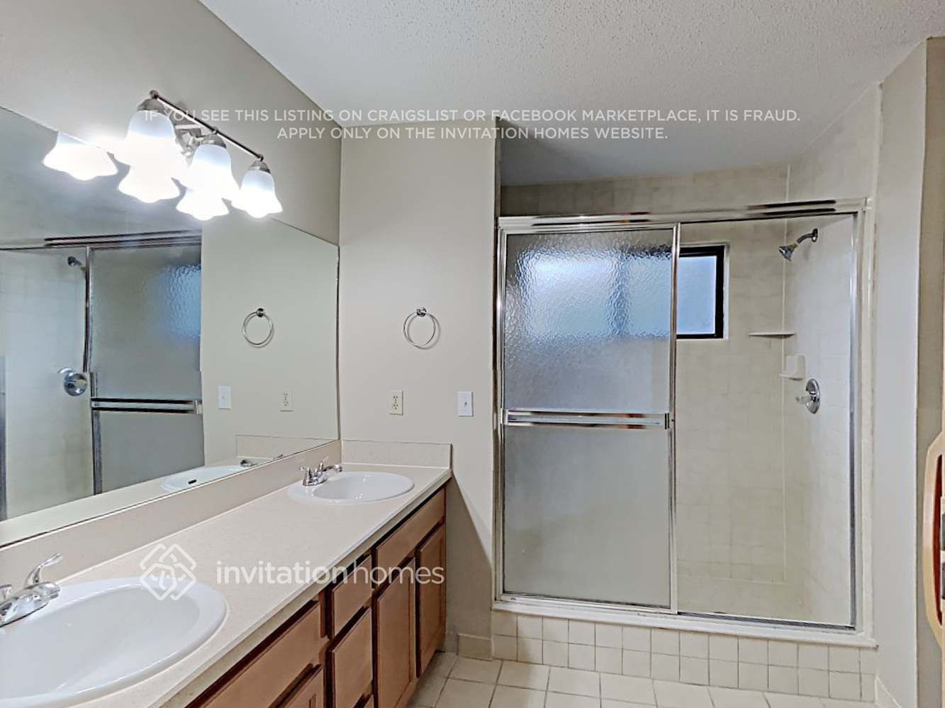 Building Photo - 908 Silver Leaf Pl