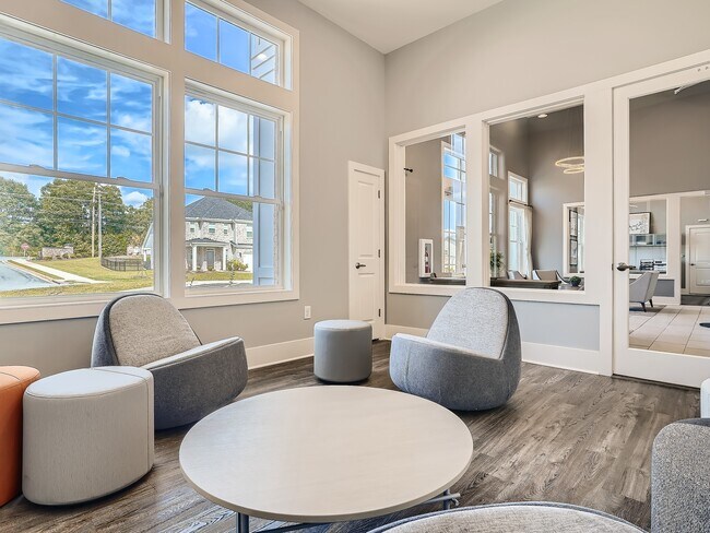 Building Photo - 212 Lake Vista Dr