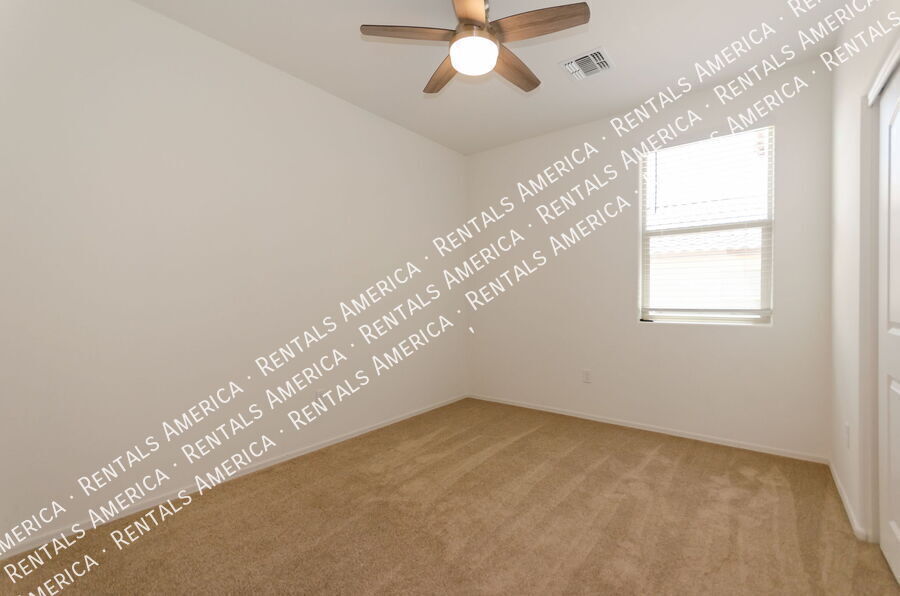 Building Photo - 5631 S Ruby Quin Pl
