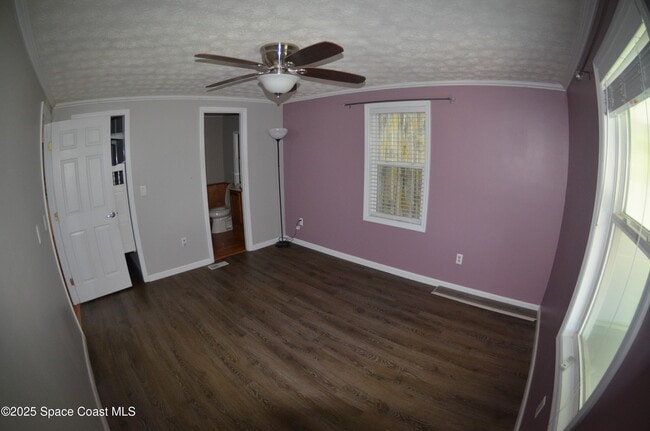Building Photo - 1931 Coco Plum St NE
