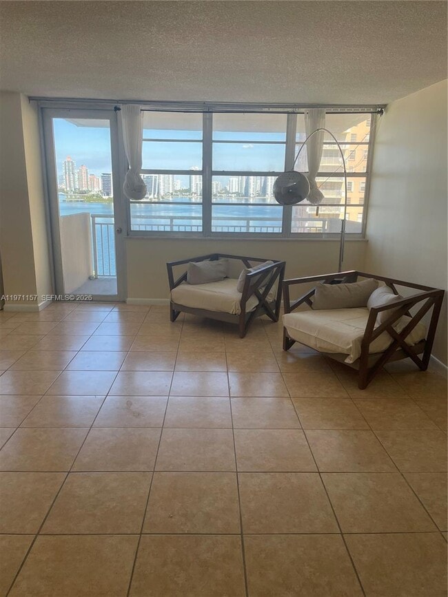 Building Photo - 250 174th St