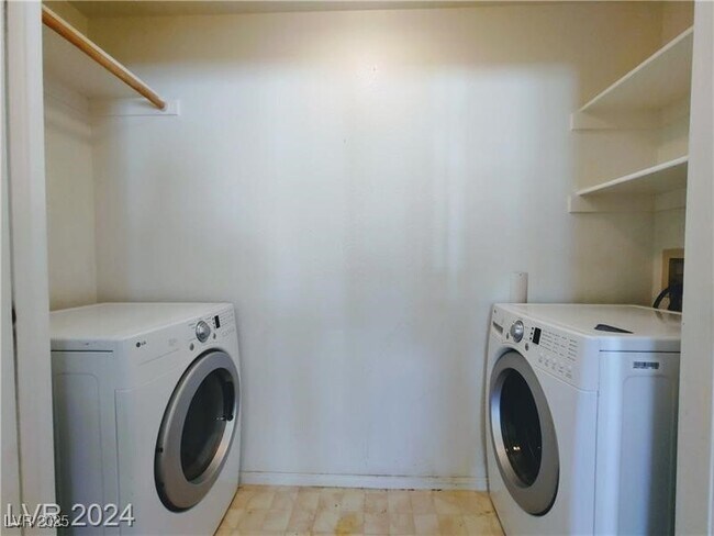 Building Photo - 5610 Bridger St