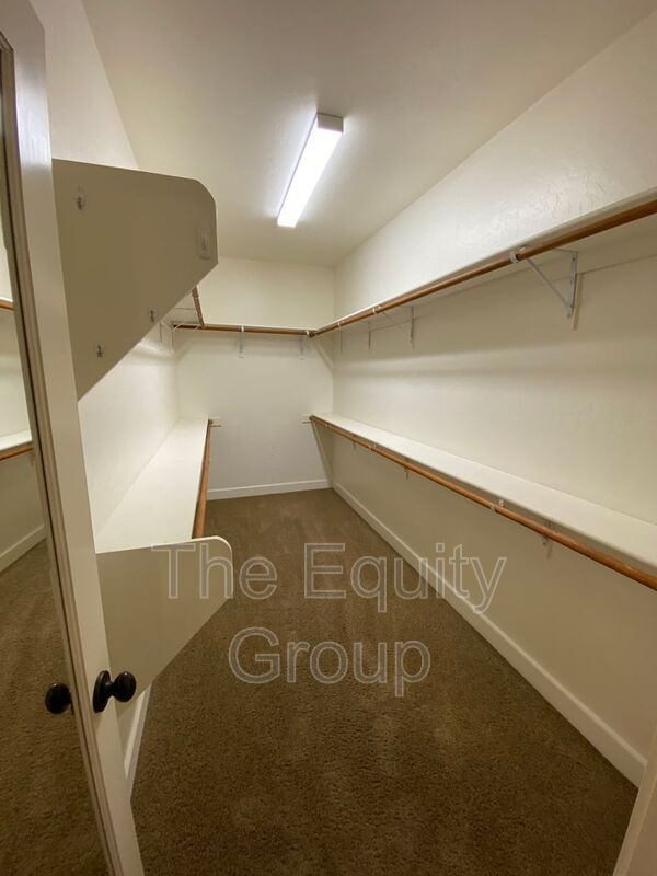 Building Photo - 2933 W Harold Ct