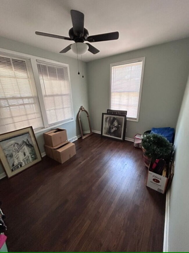 Building Photo - Olympia