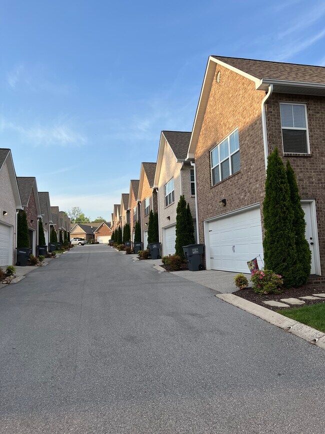 Building Photo - 510 Bowerwood Cir