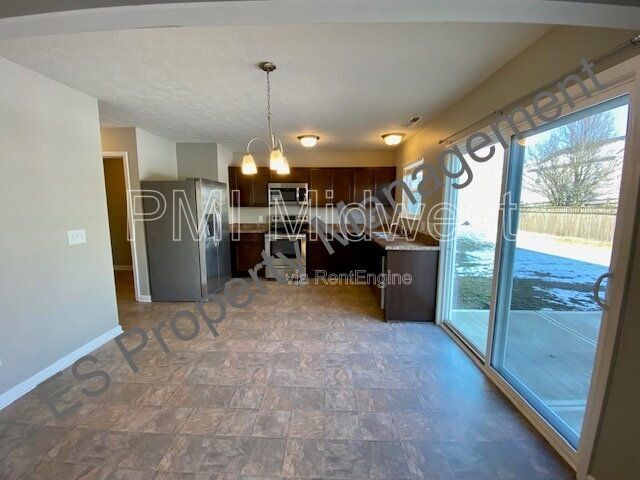 Building Photo - 10918 Spirit Dr