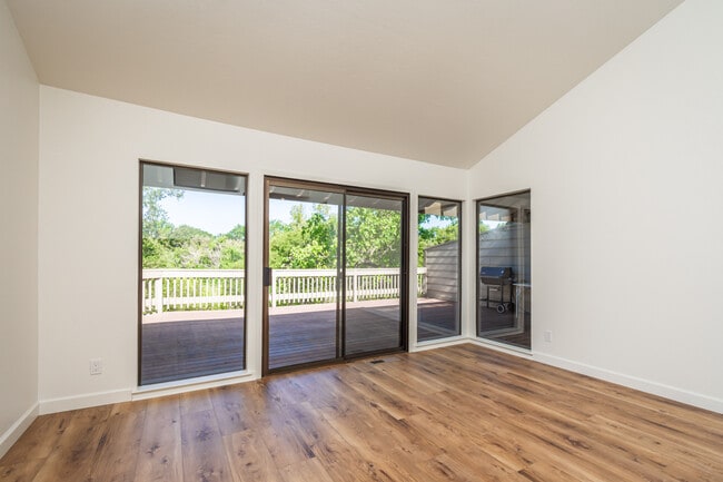 Building Photo - 1797 Silverado Trail