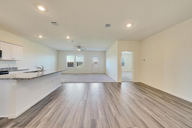 Building Photo - Beautiful home in Pflugerville