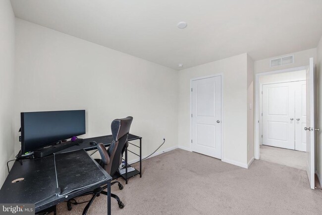 Building Photo - 39 Nelsons Wy