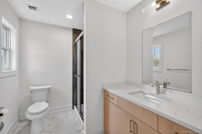 Building Photo - 2216 Crompond Rd