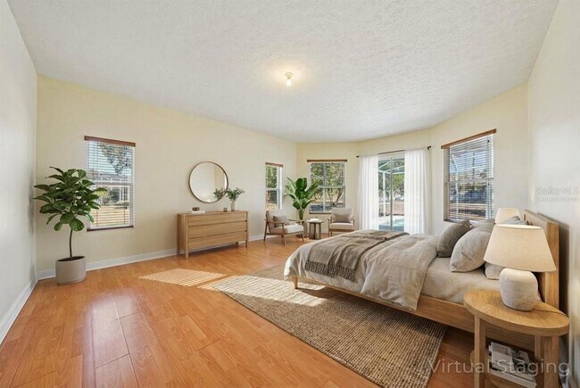 Building Photo - 918 Academy Dr