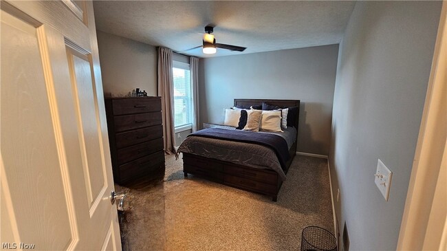 Building Photo - 9337 Ellis Way