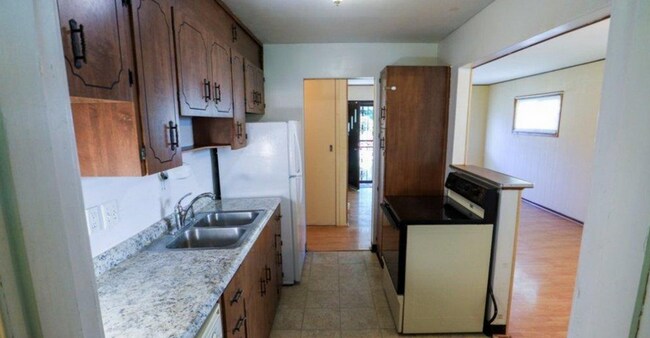 Building Photo - 3324 Lapland Dr