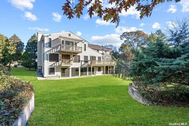 Building Photo - 29 The Grasslands