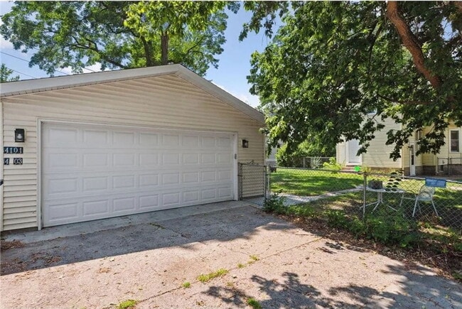 Building Photo - 4101 38th Ave S