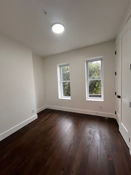 Building Photo - 276 Hoboken Ave