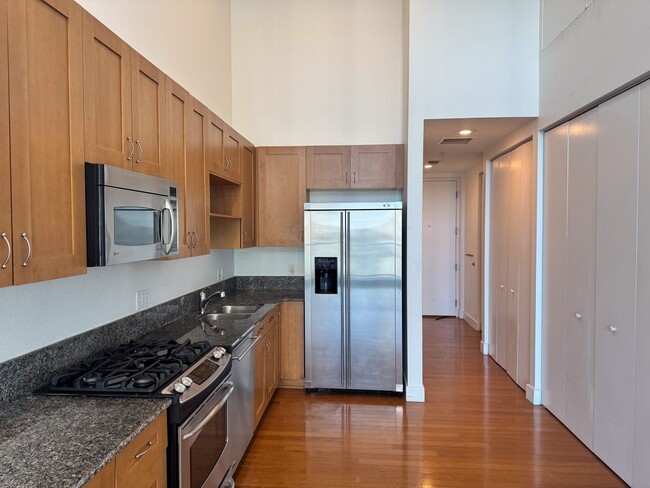 Building Photo - The Vue - Downtown Luxury High Rise