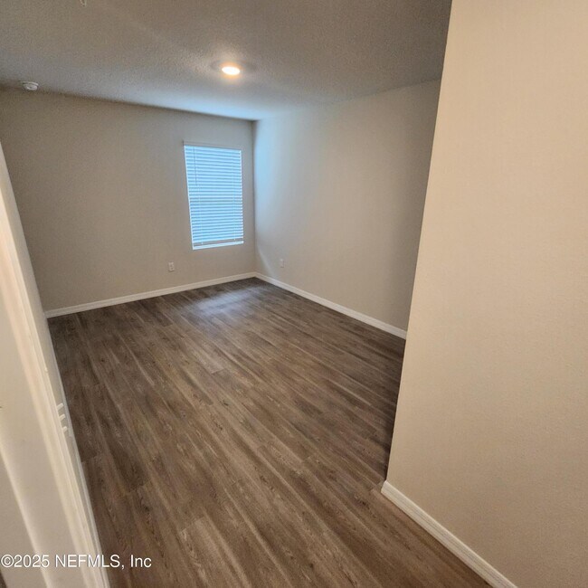 Building Photo - 6547 Sweetbay Ln