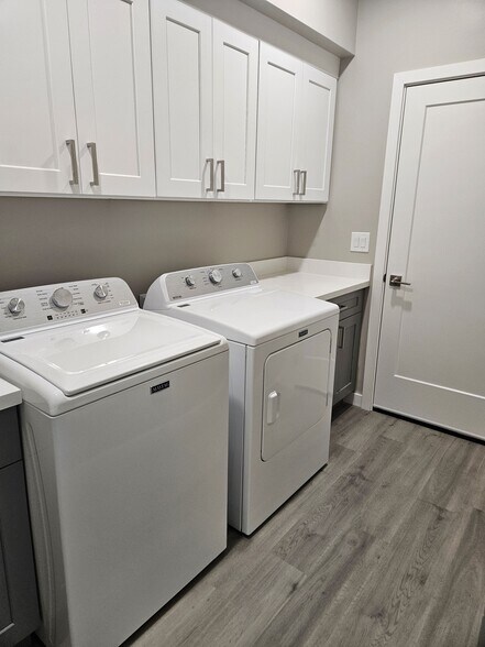 Building Photo - 11122 Vickery Ave E