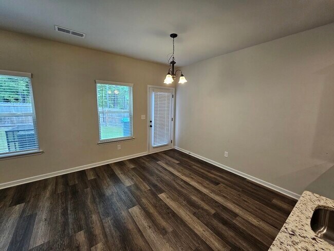 Building Photo - 6060 Oak Bend Ct