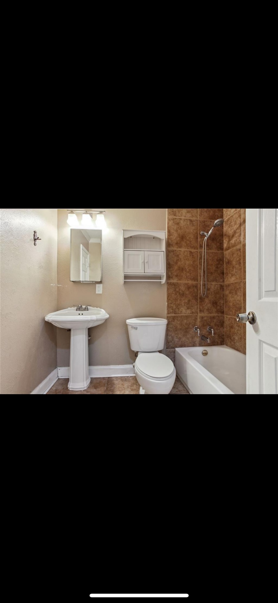 Building Photo - 3533 W Louisiana State Dr