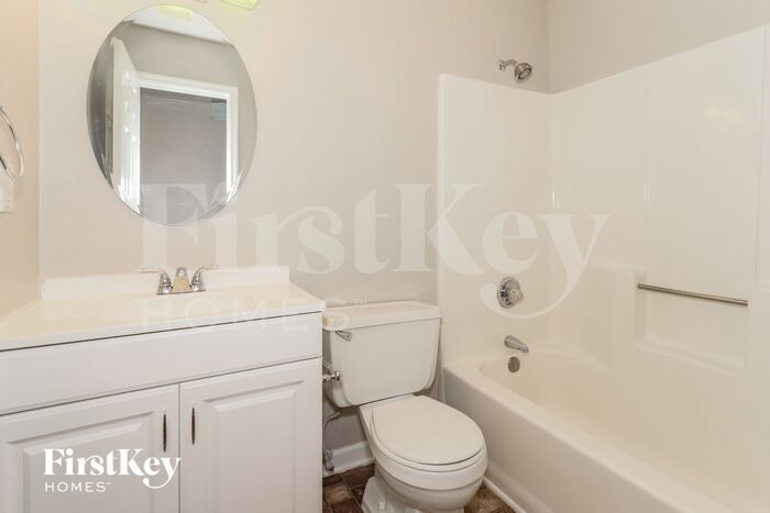 Building Photo - 3167 Lake Ranch Dr