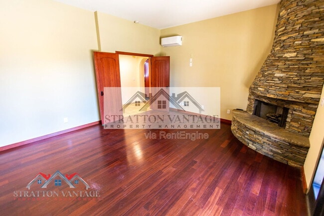 Building Photo - 39614 N 7th St