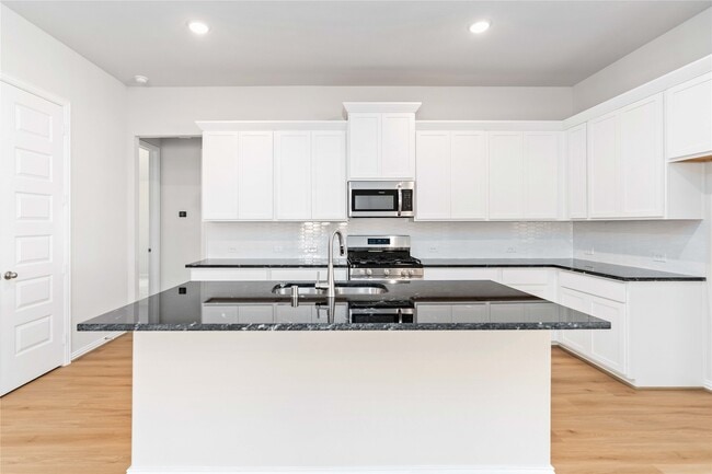 Building Photo - 24543 Greeley Lake Dr