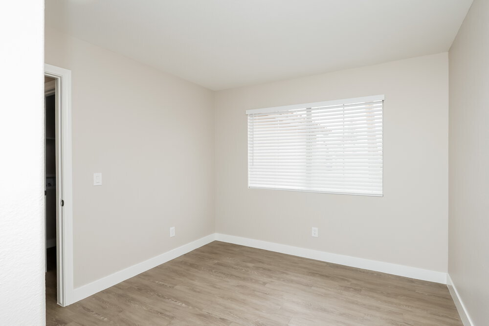 Building Photo - 922 Strider Dr