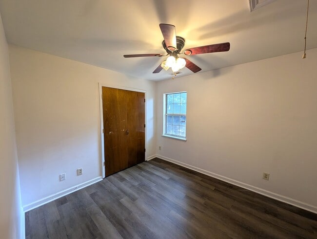 Building Photo - Minutes from Plaza Midwood/Uptown!  Belmon...