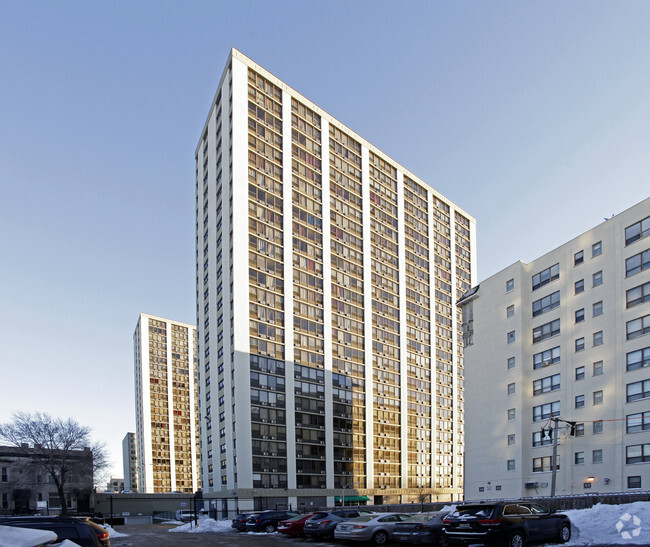 Building Photo - Lake View Towers