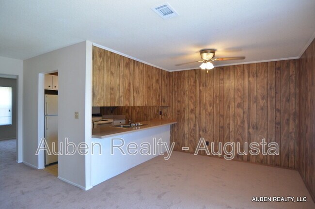 Building Photo - 2311 Walden Dr