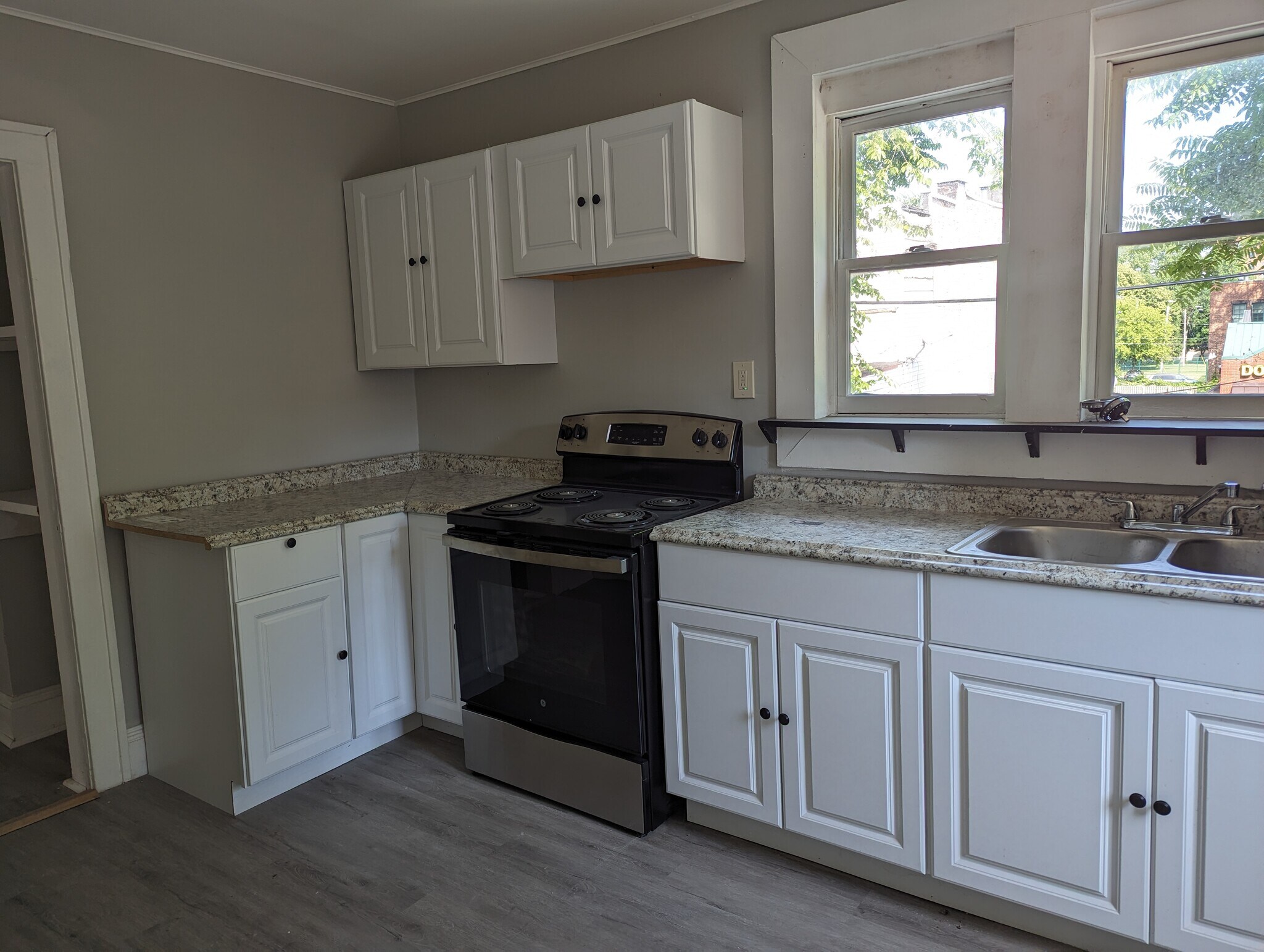 Building Photo - 66 Broad St