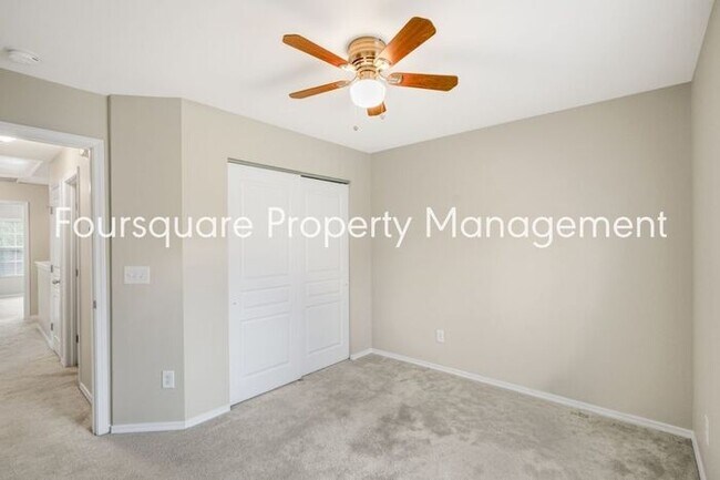 Building Photo - Charming Townhome with Open Layout, Back Patio & One-Car Garage – Near RTP, RDU & Everyday Conven...