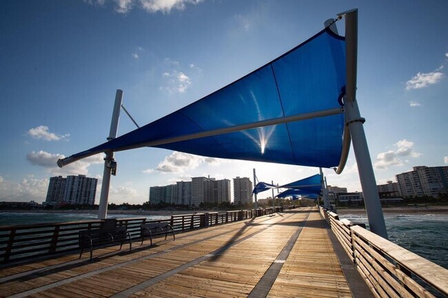 Building Photo - 2611 NE 20th St