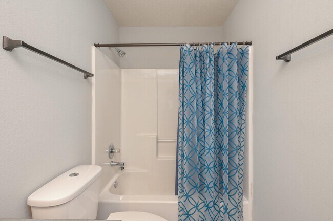 Building Photo - 654 Territory Ln