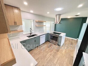 Building Photo - 1650 Loralin Dr